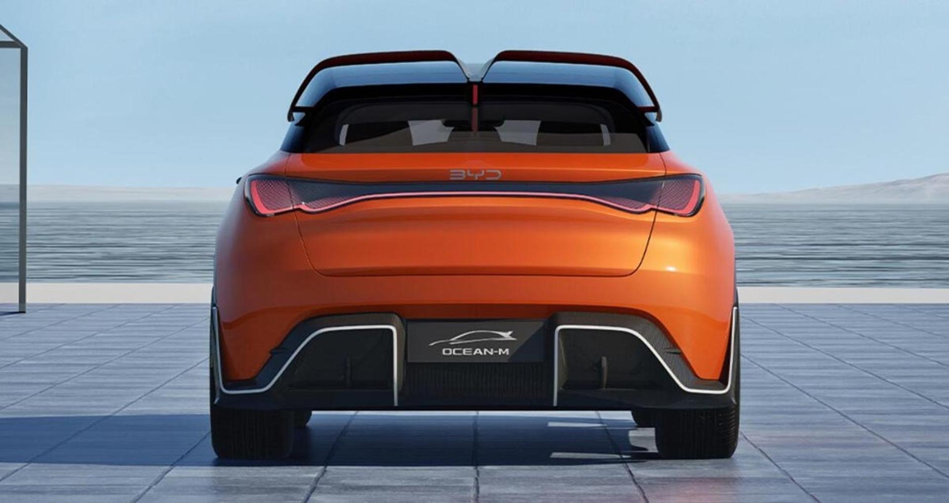 نمای عقب خودرو BYD Ocean-M
