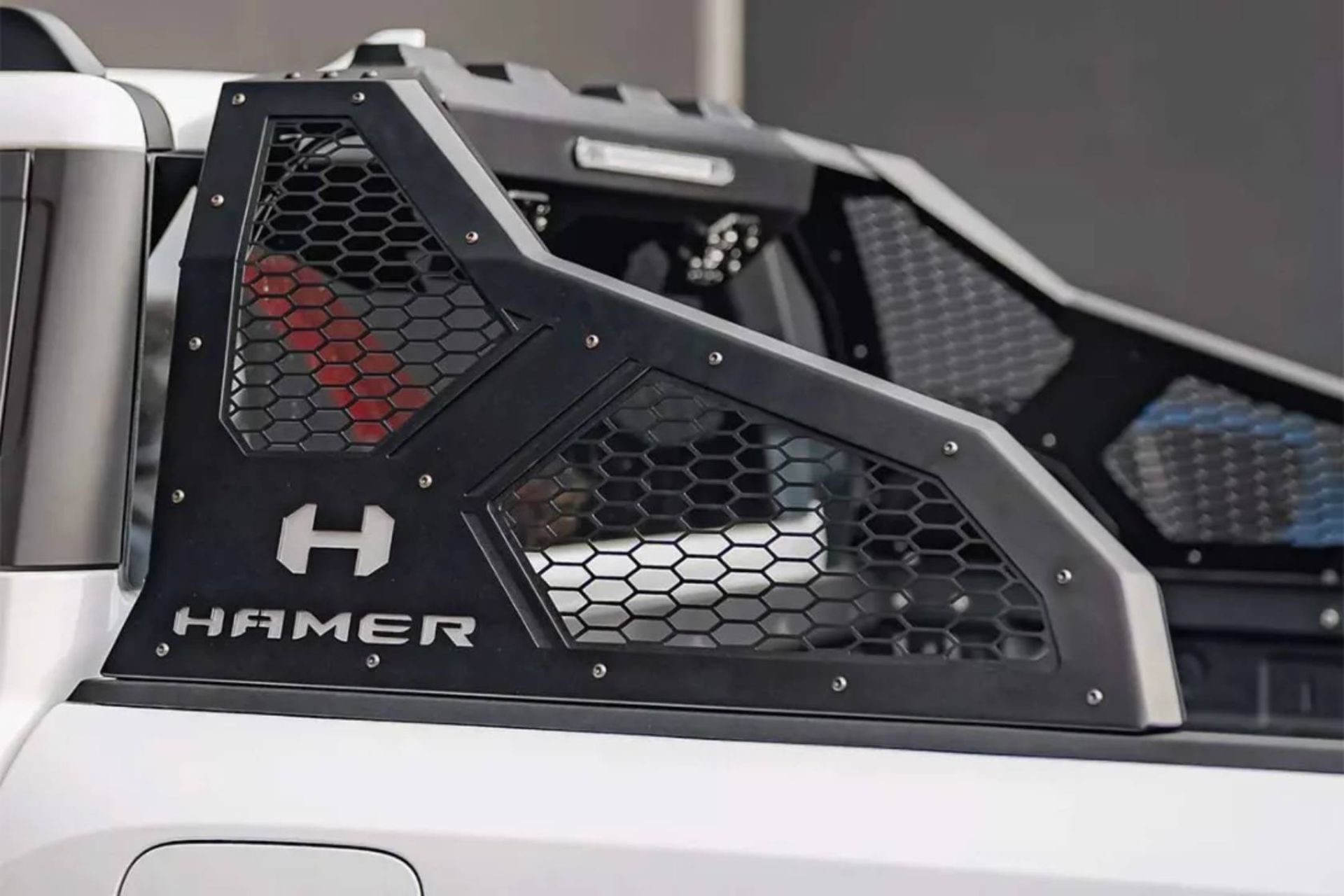 بی وای دی شارک ۶ با کیت افرود Hamer 4x4