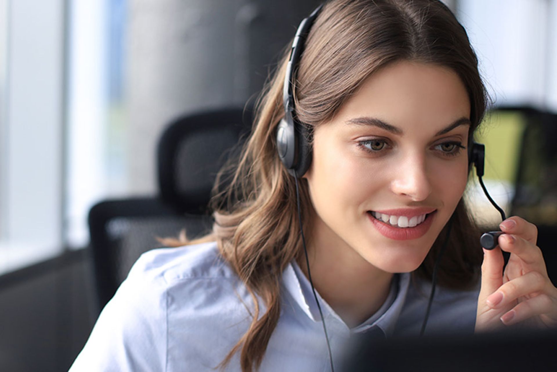 کارشناس مرکز تماس