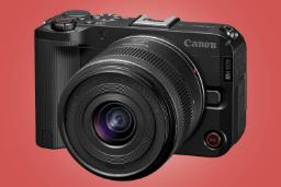 دوربین کانن  EOS R50 V از نمای جلو