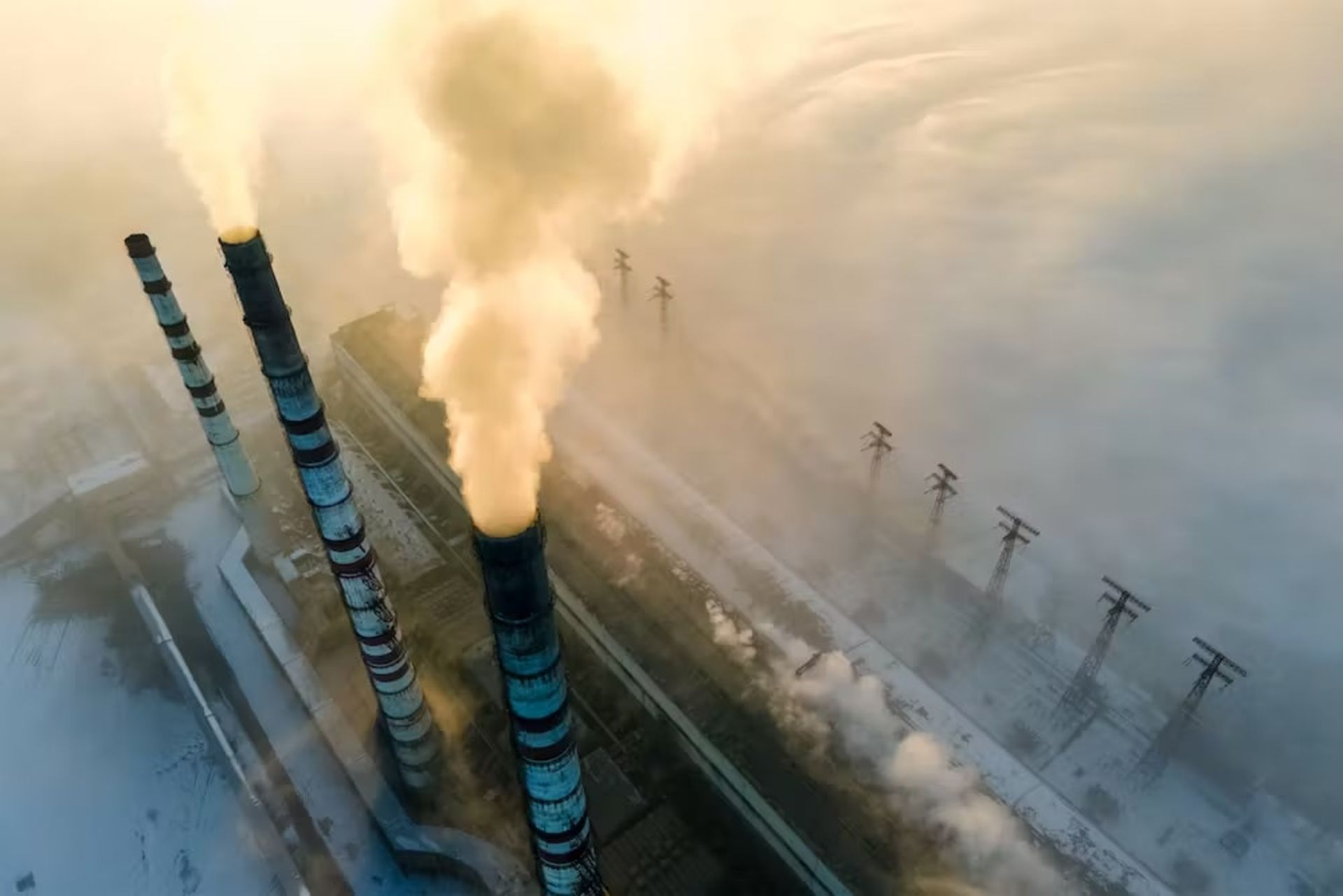 انتشار دی اکسید کربن در جو توسط کارخانه ها