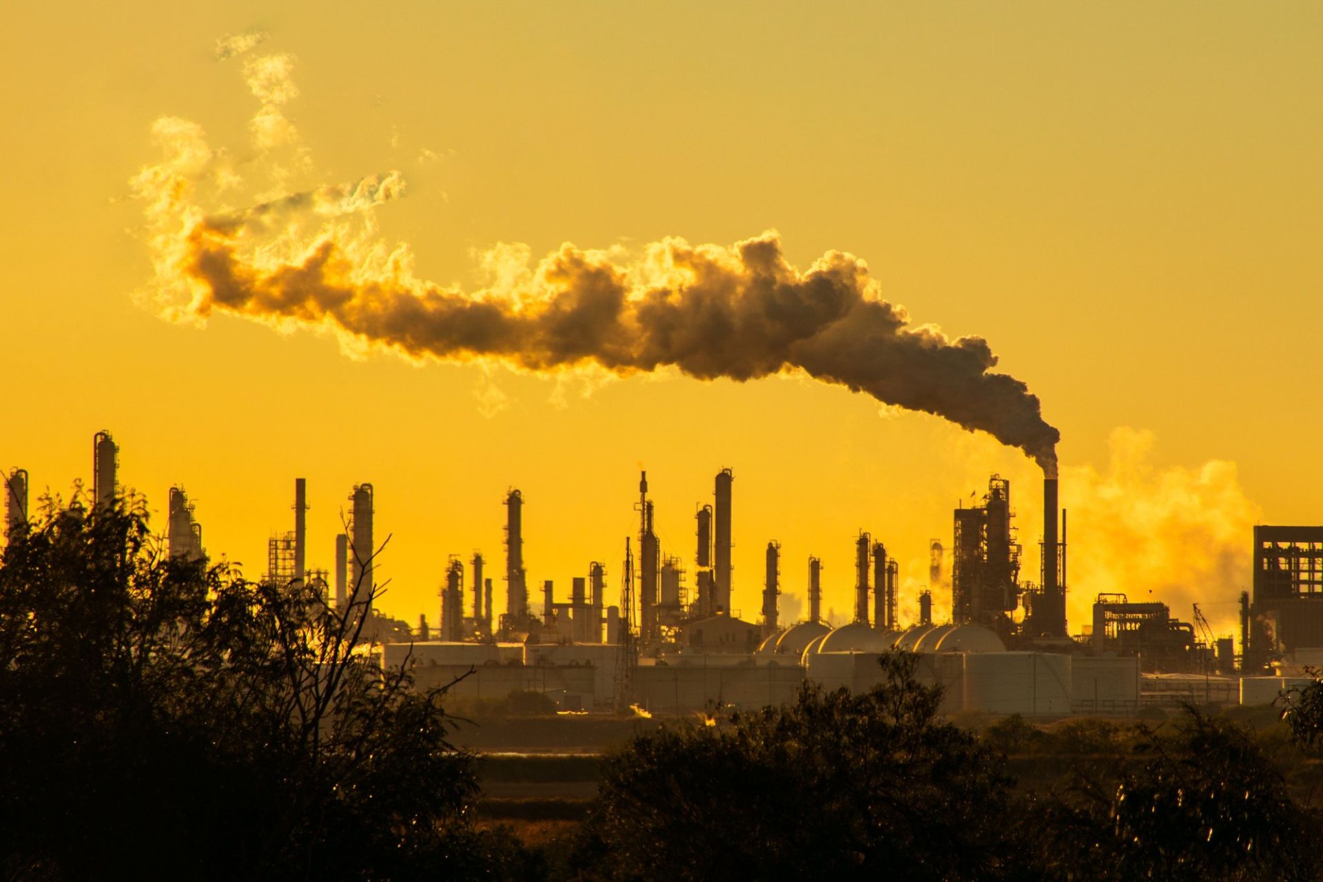 انتشار گارهای گلخانه‌ای از کارخانه