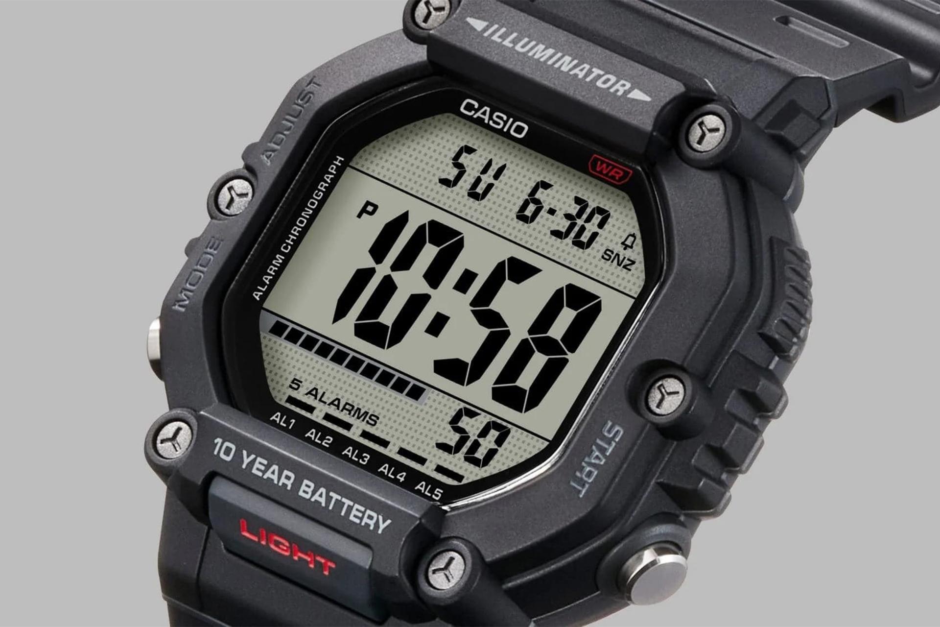 نمای جلو و صفحه‌ی ساعت مچی مردانه کاسیو مدل AE-1600HX