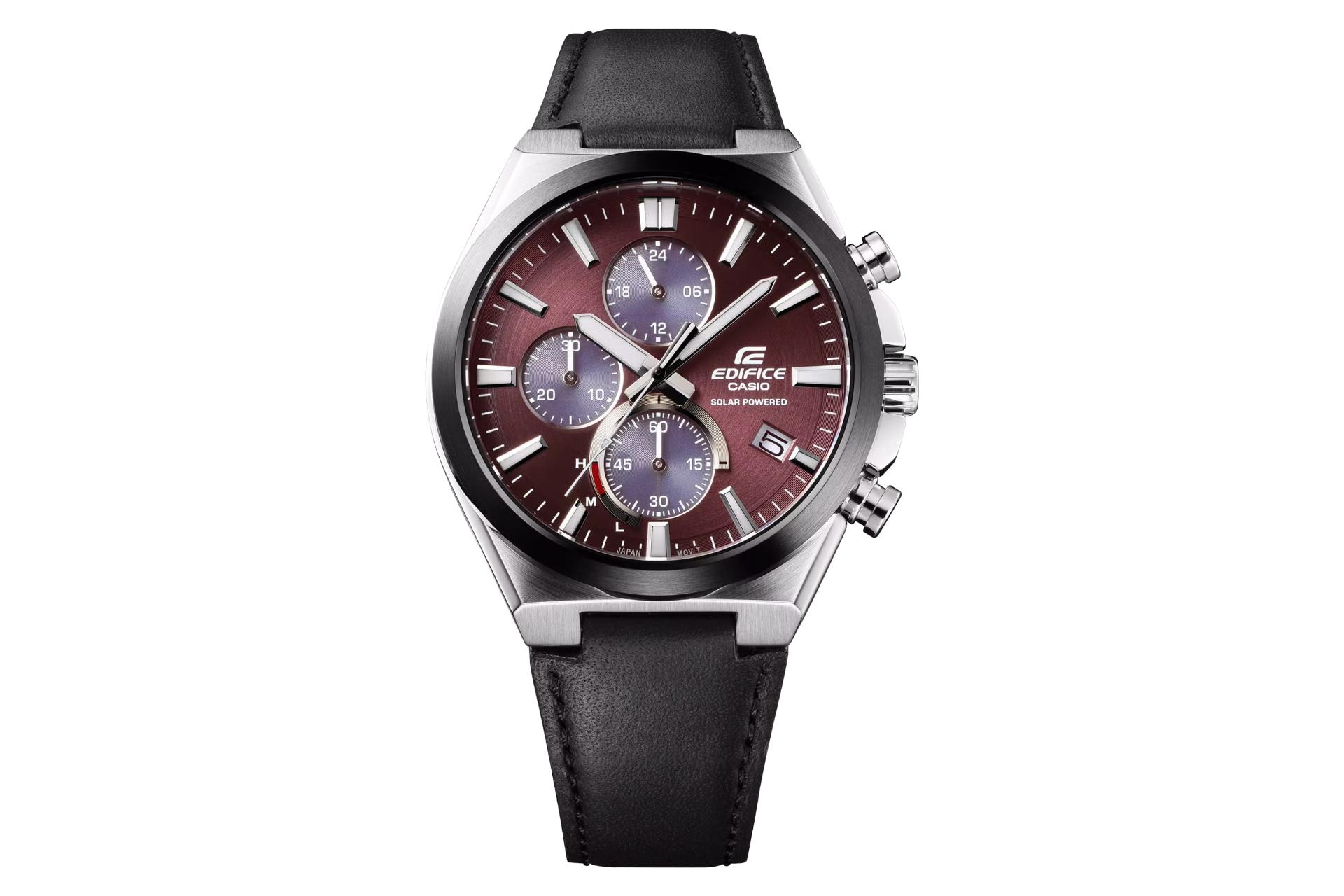 نمای جلوی ساعت مچی مردانه کاسیو Edifice EQS-950BL-5AV با نمایش بند و صفحه