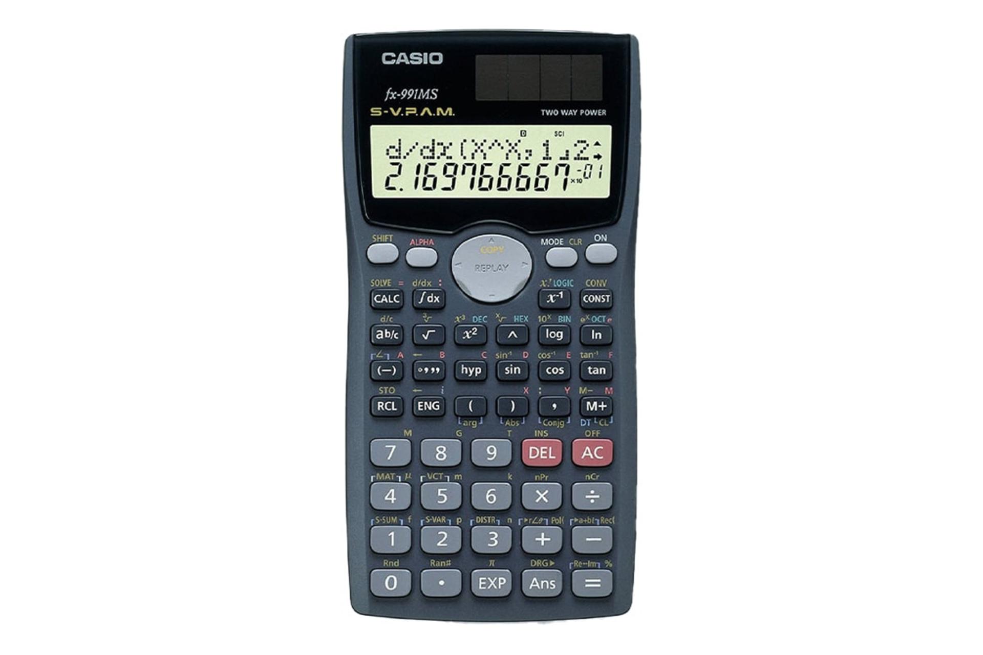 نمای بالای ماشین حساب کاسیو FX-991MS با نمایشگر روشن و نمایش لوگو و صفحه کلید