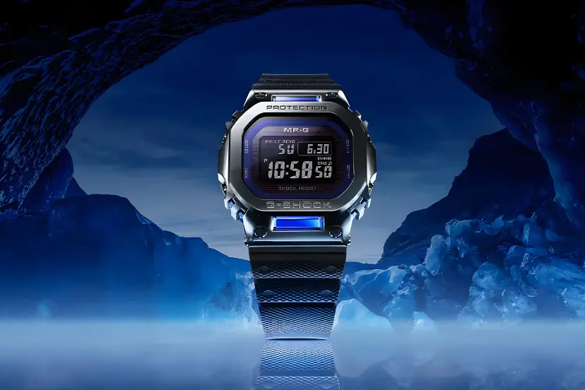 ساعت جی‌شاک (G-Shock) مدل مربعی با صفحه نمایش دیجیتال و بدنه فلزی