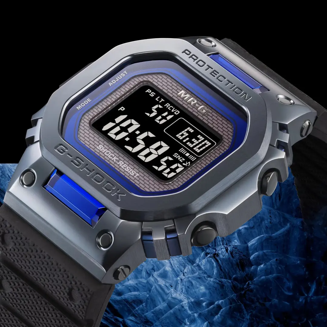 ساعت مچی کاسیو جی‌شاک (Casio G-Shock) با صفحه دیجیتال و بدنه فلزی