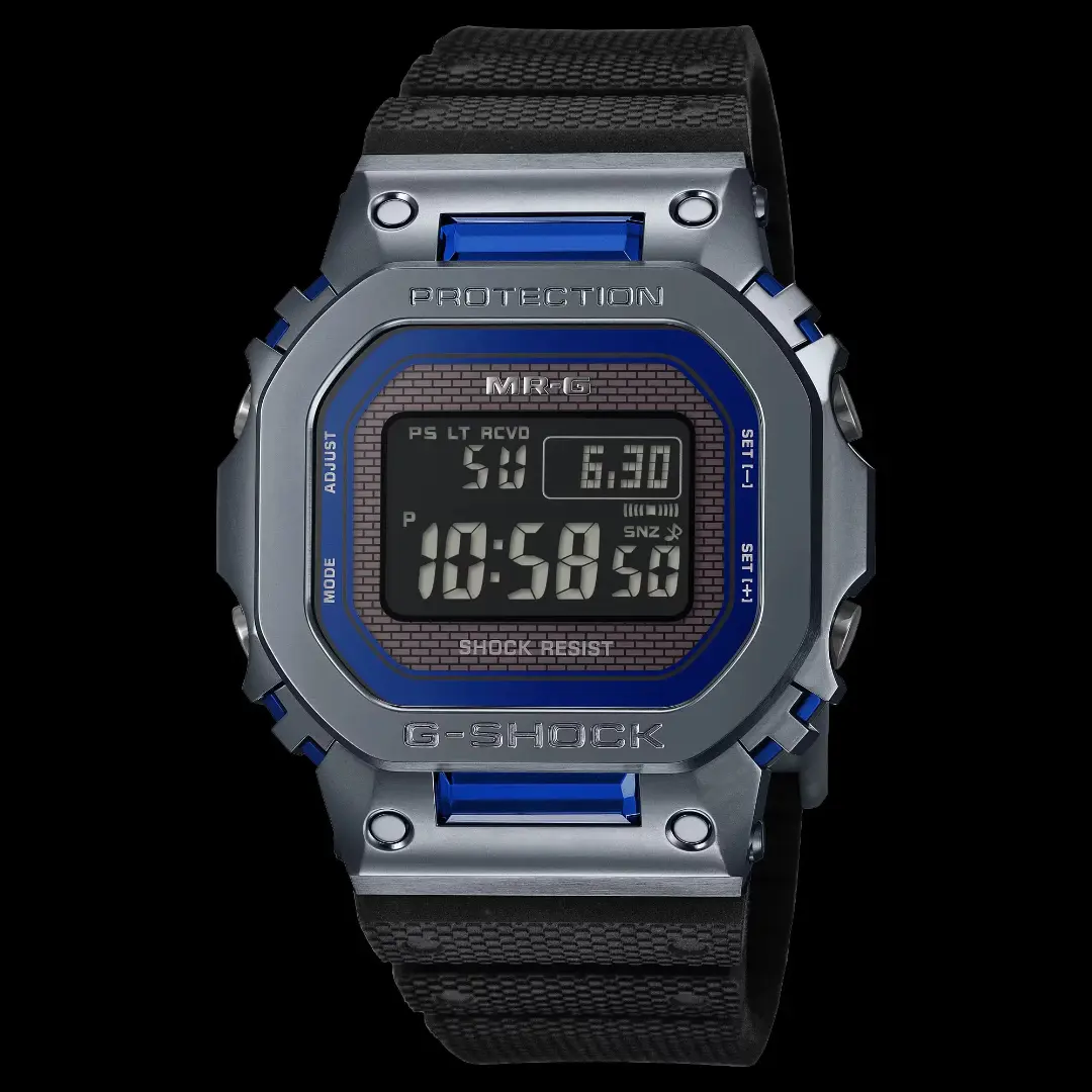 ساعت مچی کاسیو جی‌شاک (Casio G-Shock) با بدنه فلزی و یاقوت کبود