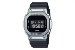 ساعت مچی مردانه کاسیو جی شاک GM-5600U-1