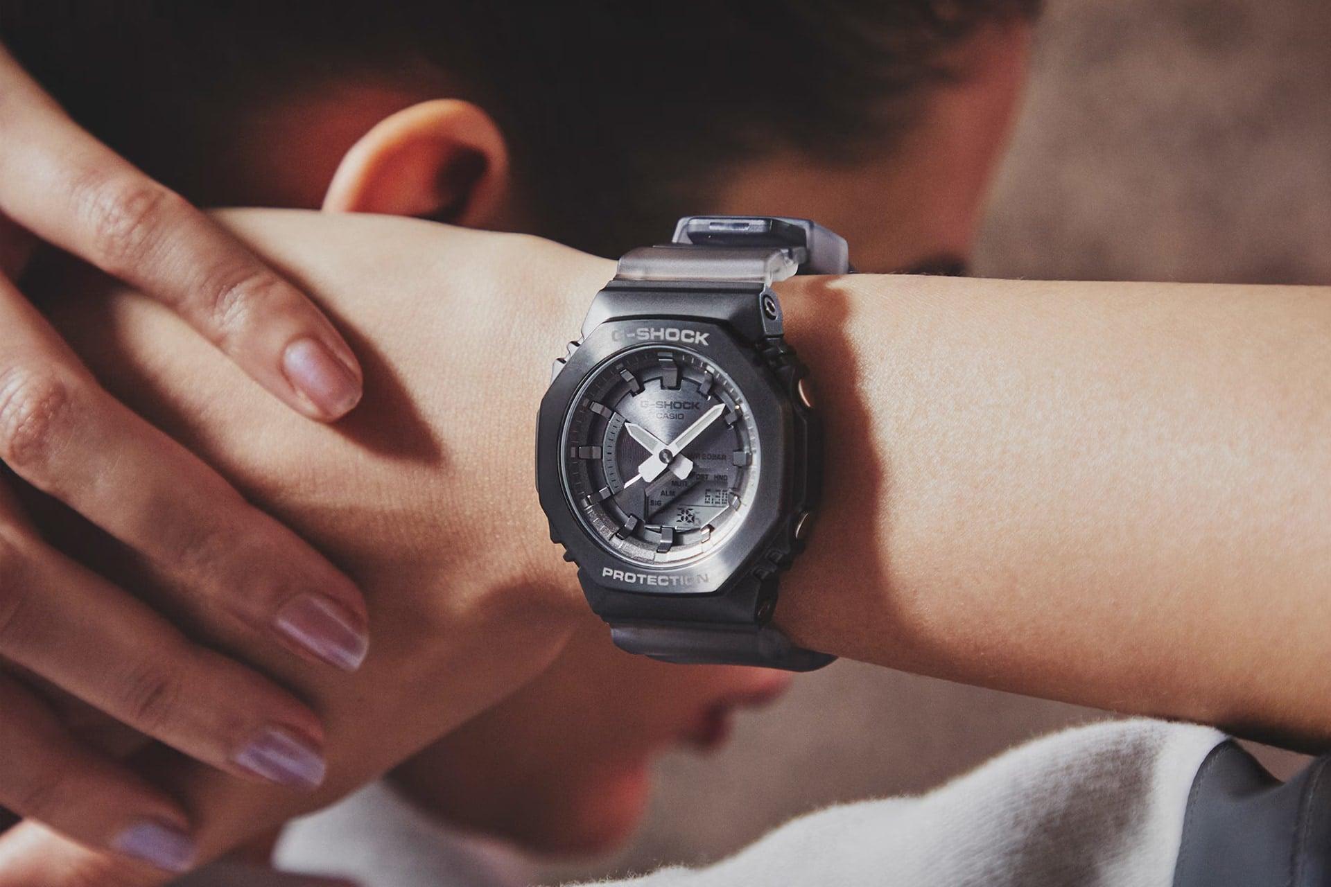 کاربری ساعت مچی زنانه کاسیو جی شاک Casio G-SHOCK GM-S2100MF-1A