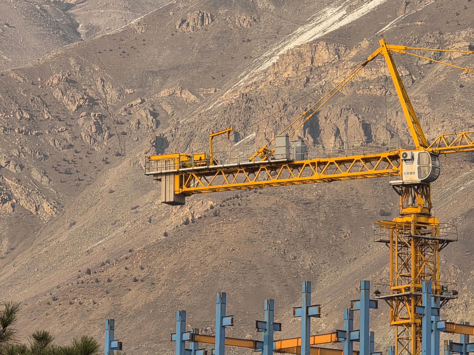 جرثقیل نارنجی
