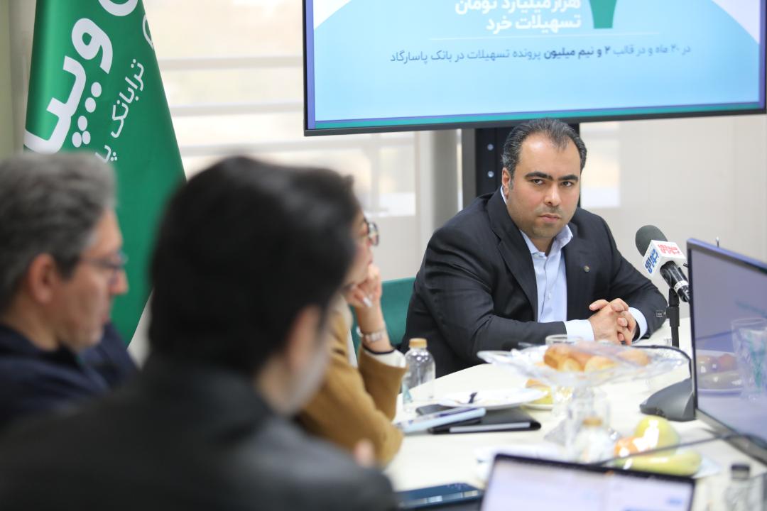 نشست خبری شرکت داتین