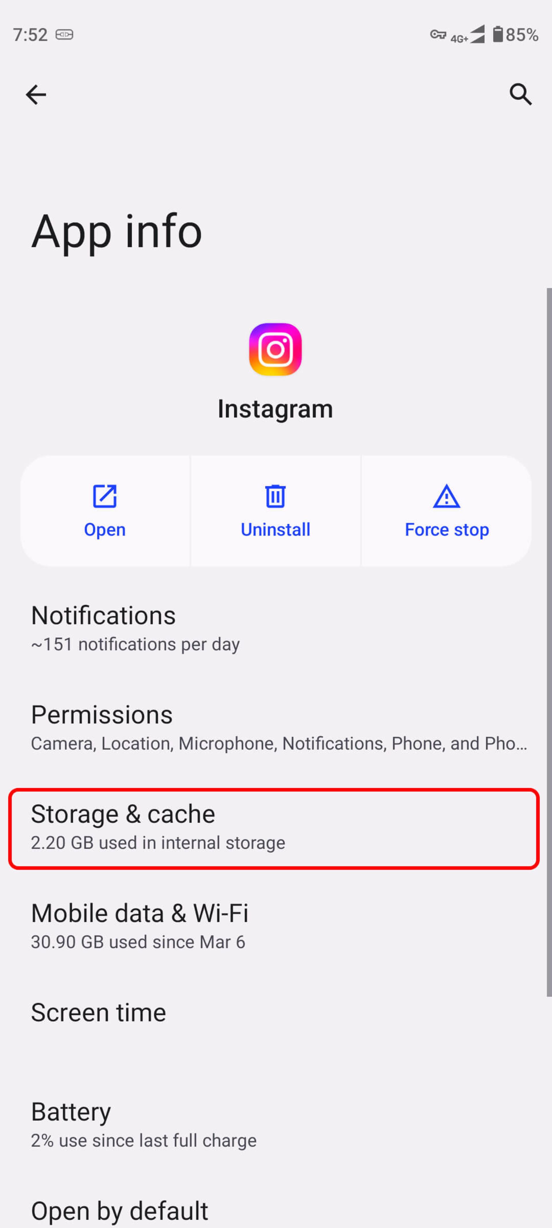 انتخاب storage & cache اپلیکیشن اینستاگرام