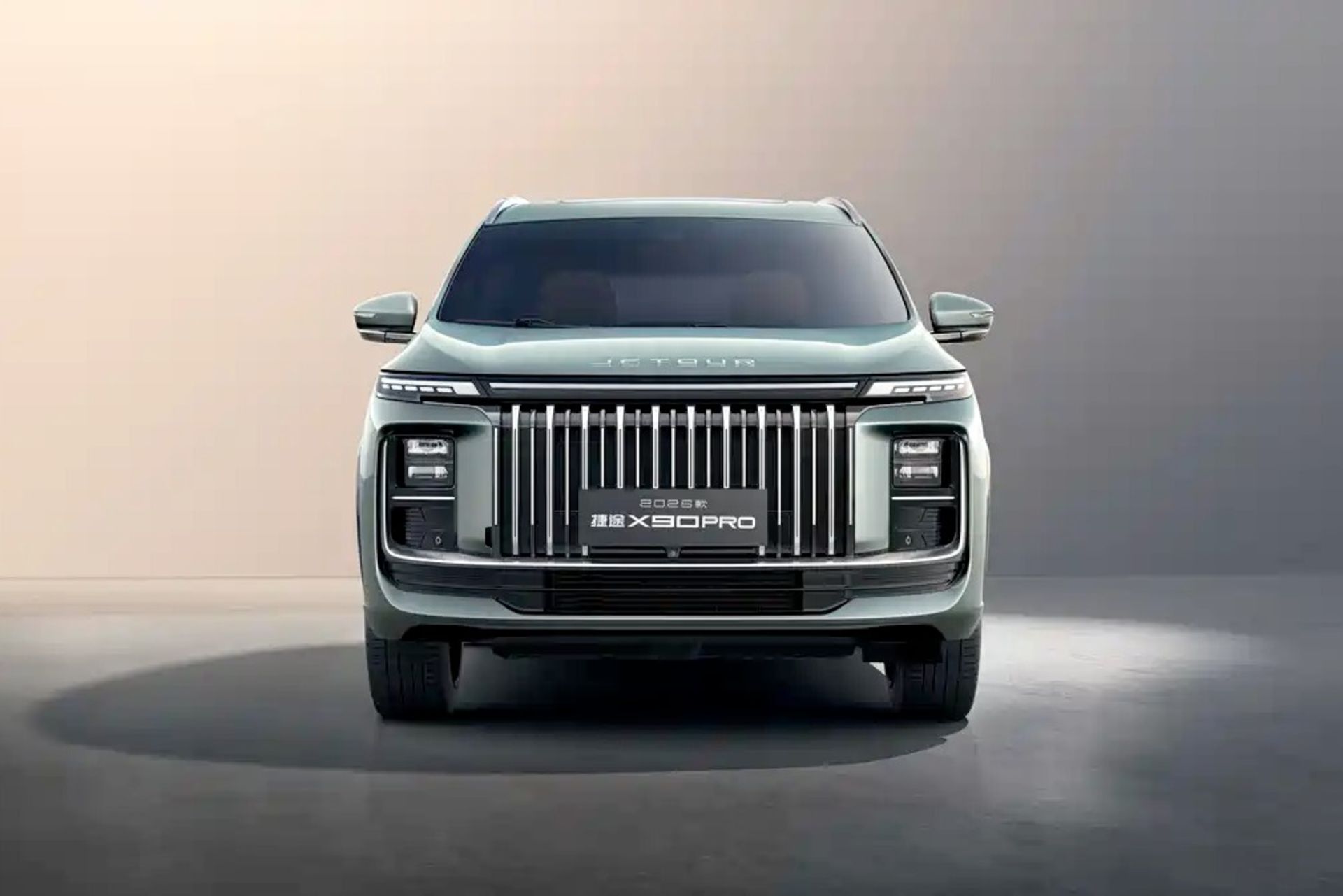 نمای جلو خودرو چری جتور X90 پرو