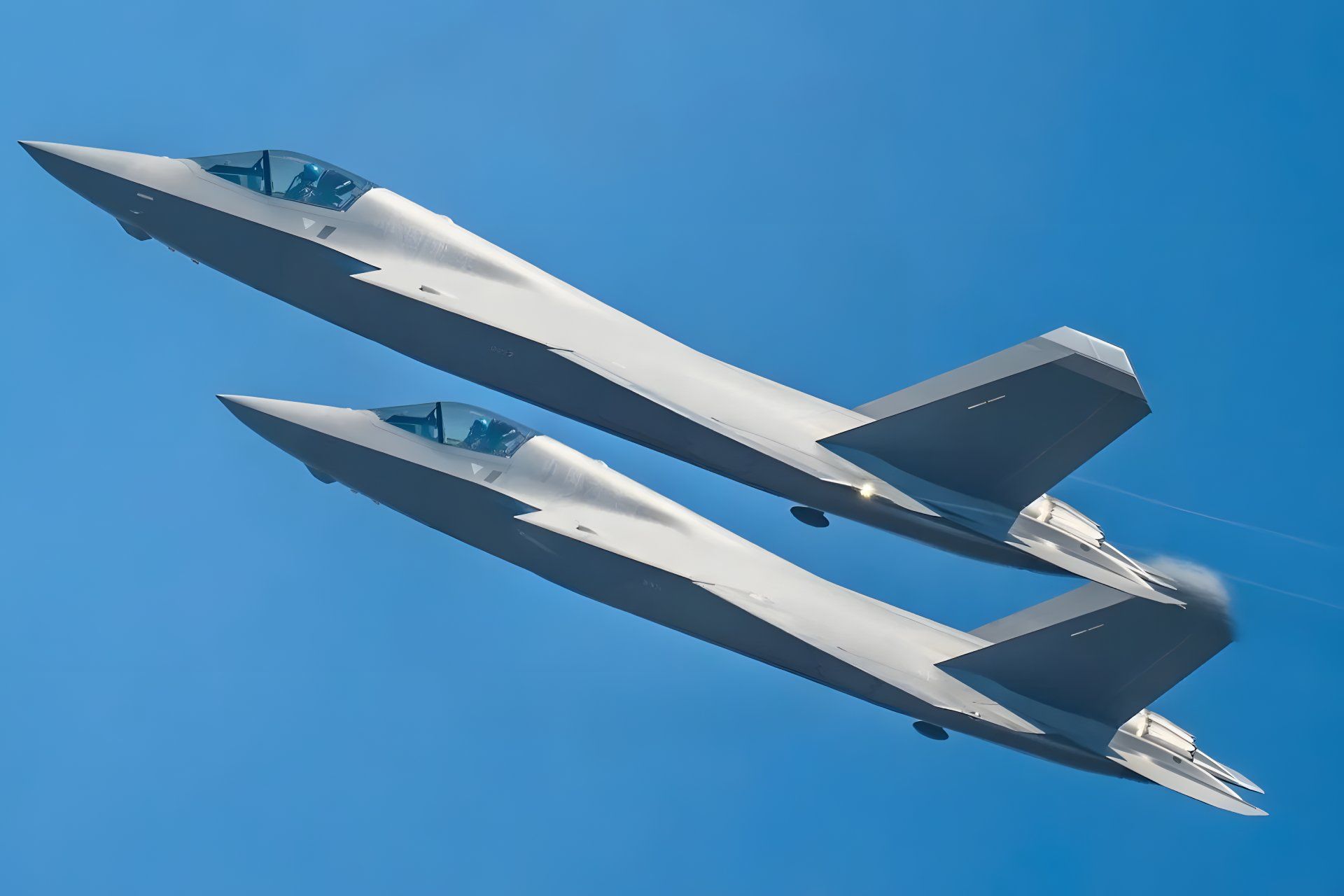 دو جنگنده چینی J-35