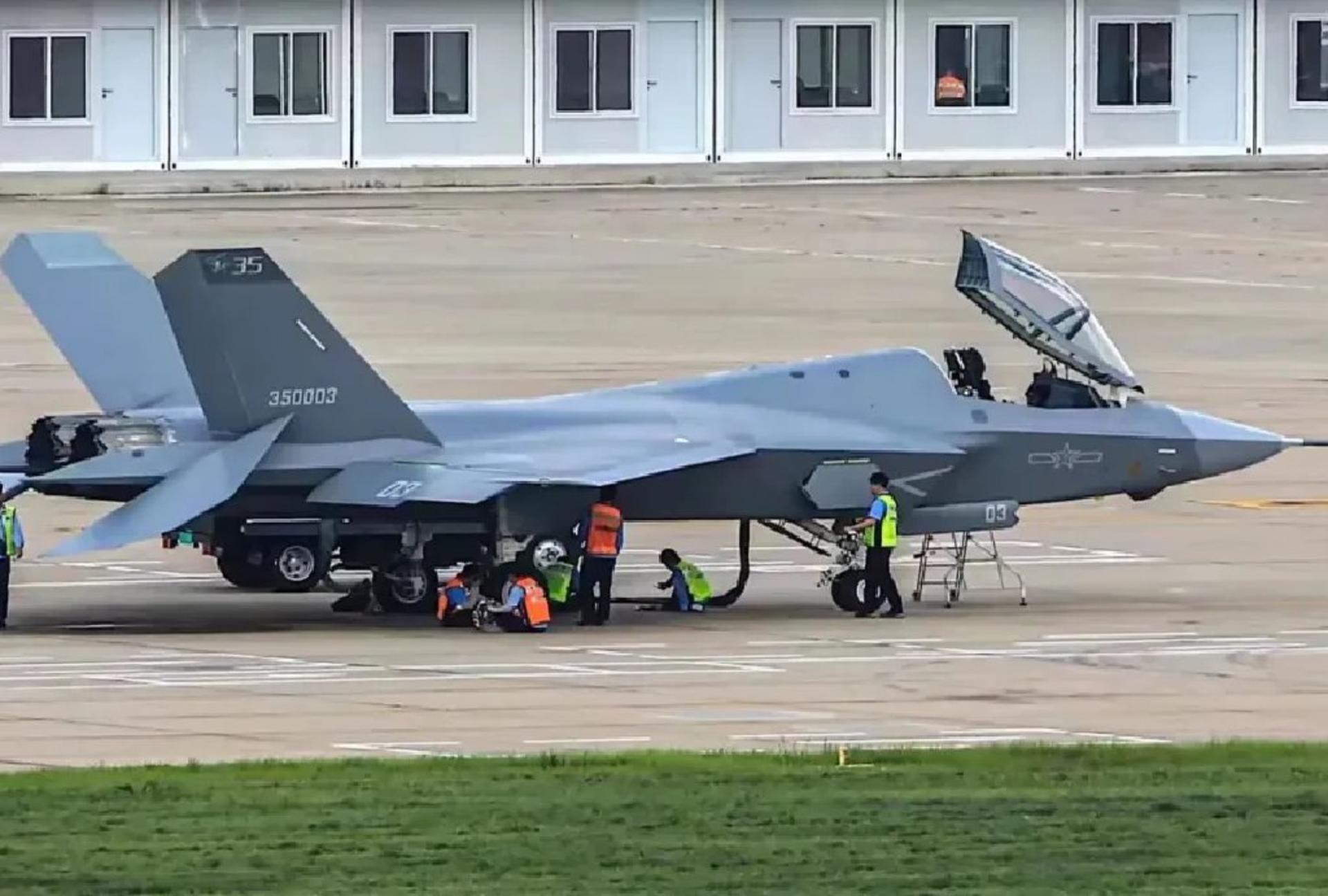 جنگنده چینی J-35