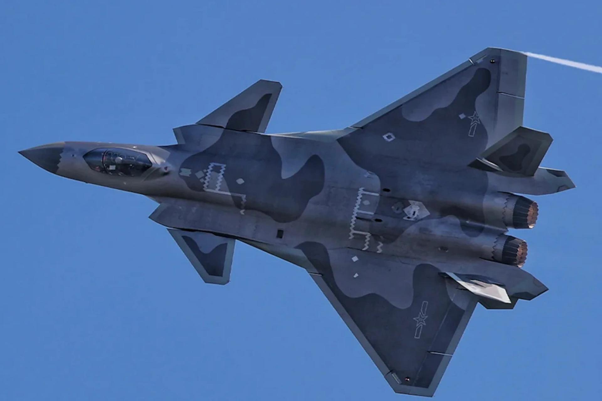 جنگنده رادارگریز J-20 چین