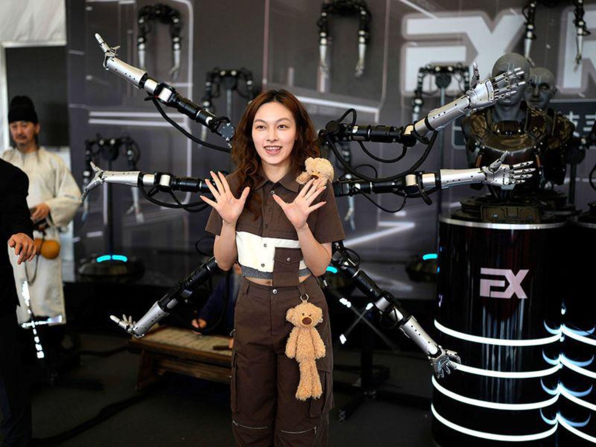 ربات حراج در نمایشگاه رباتیک پکن ۲۰۲۳