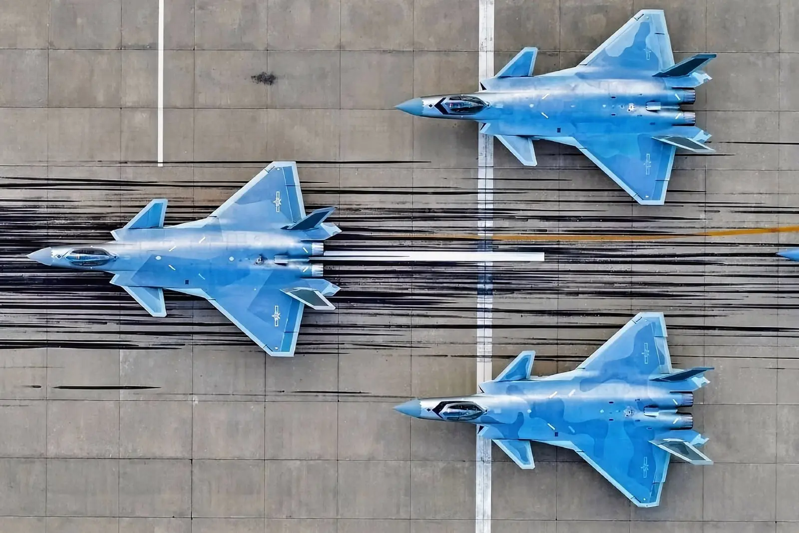 شکارچی ناوها؛ آیا جنگنده J-20S چین واقعا ناوهای آمریکا را غرق می‌کند؟