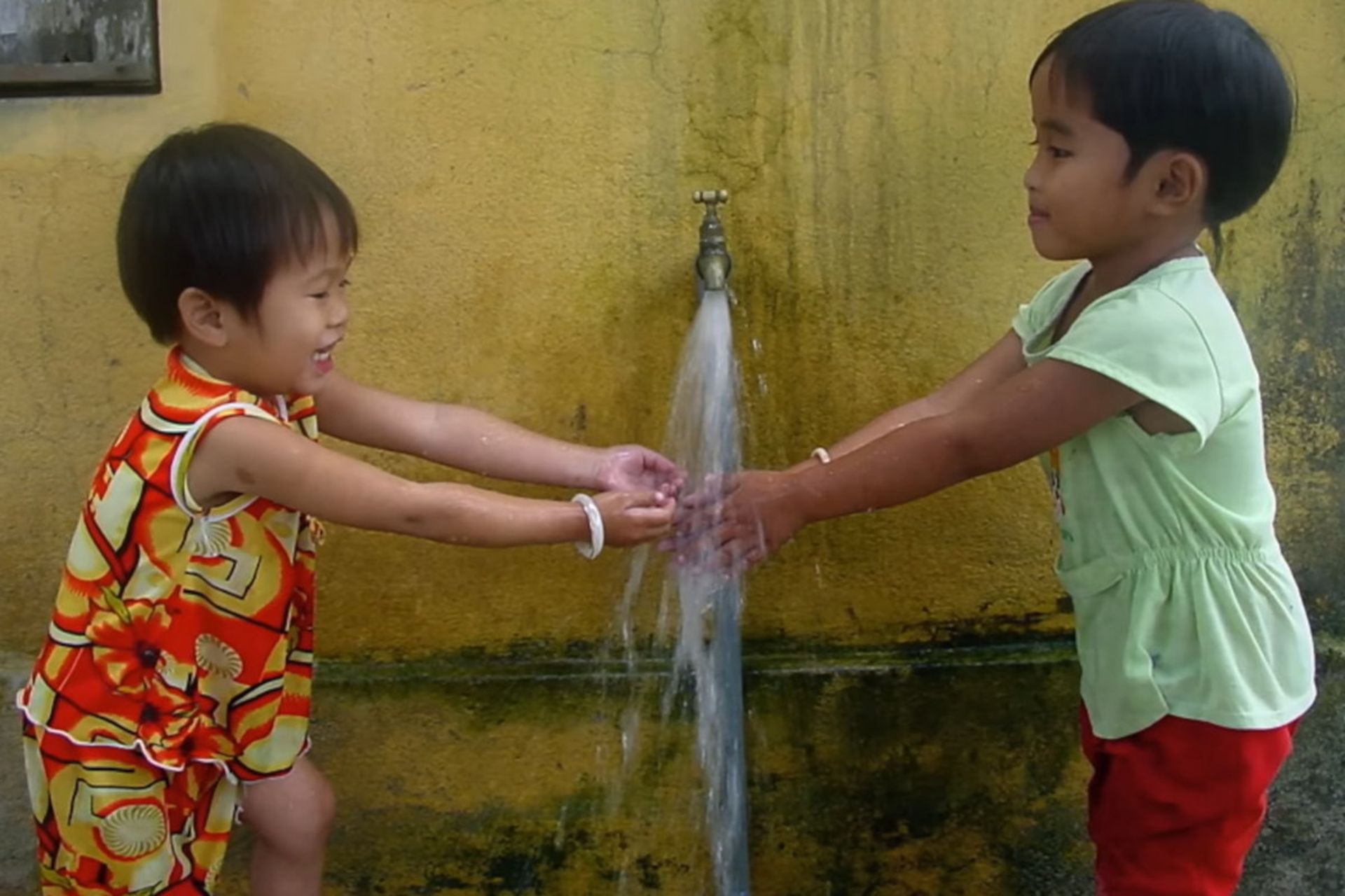 بازسازی سیستم آب ویتنام توسط چاک فینی