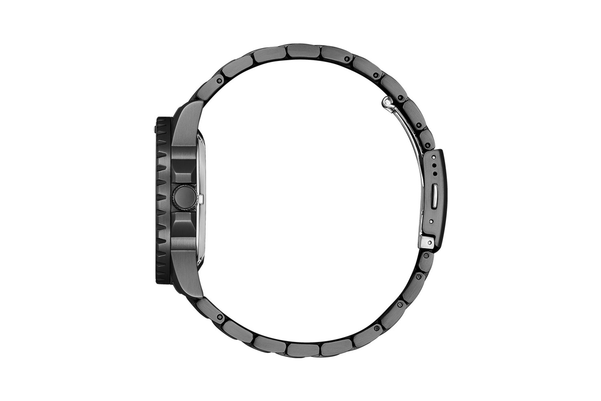 نمای کنار ساعت مچی مردانه سیتیزن NJ0177-84X