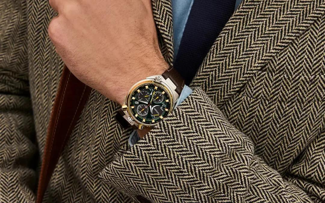 ساعت مچی سیتیزن پروماستر تسونو (Citizen Promaster Tsuno Chrono Racer) با صفحه سبز و بند چرمی