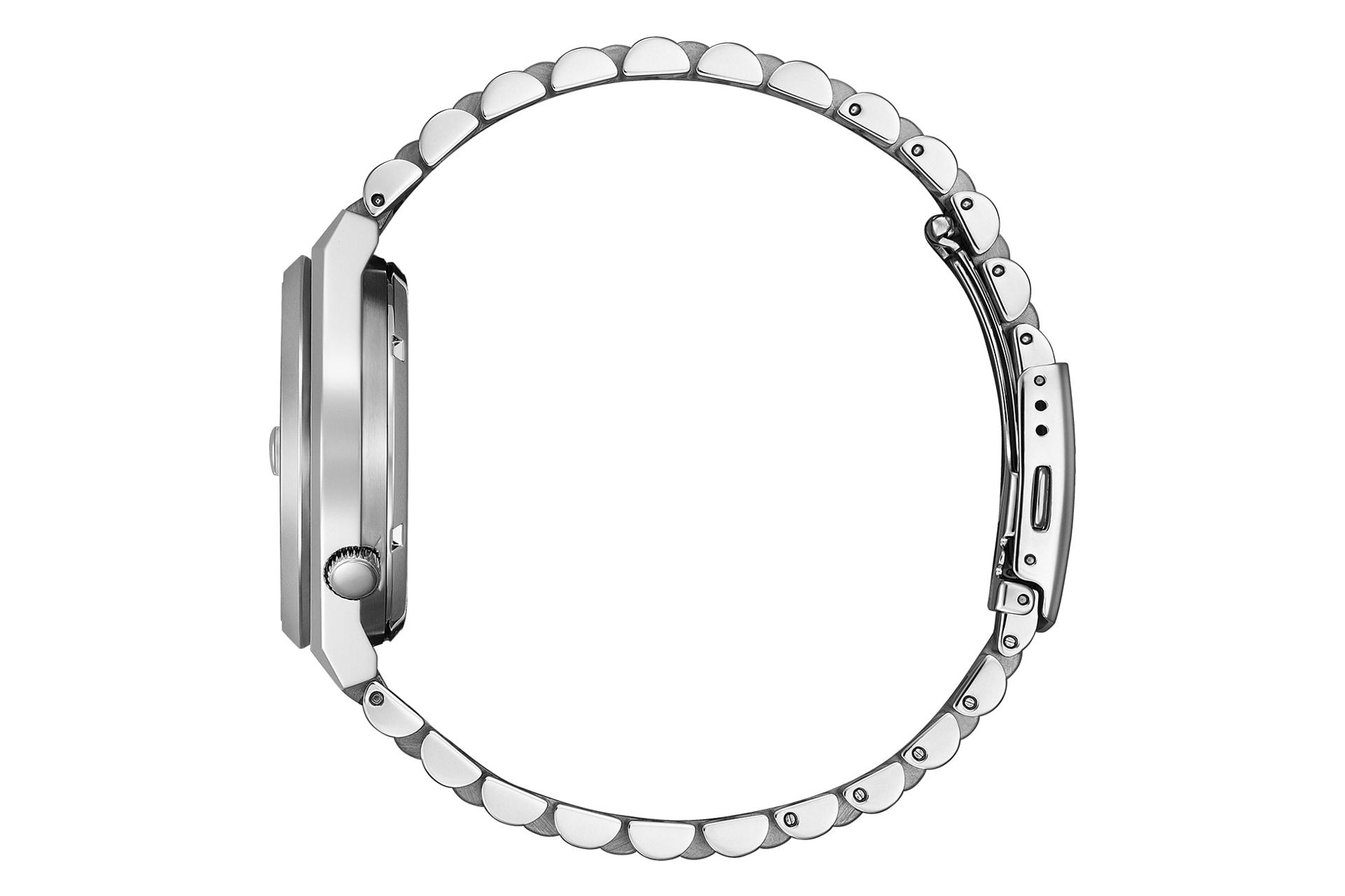 ساعت مچی مردانه سیتیزن Citizen Tsuyosa NJ0151-53L از نمای کناری