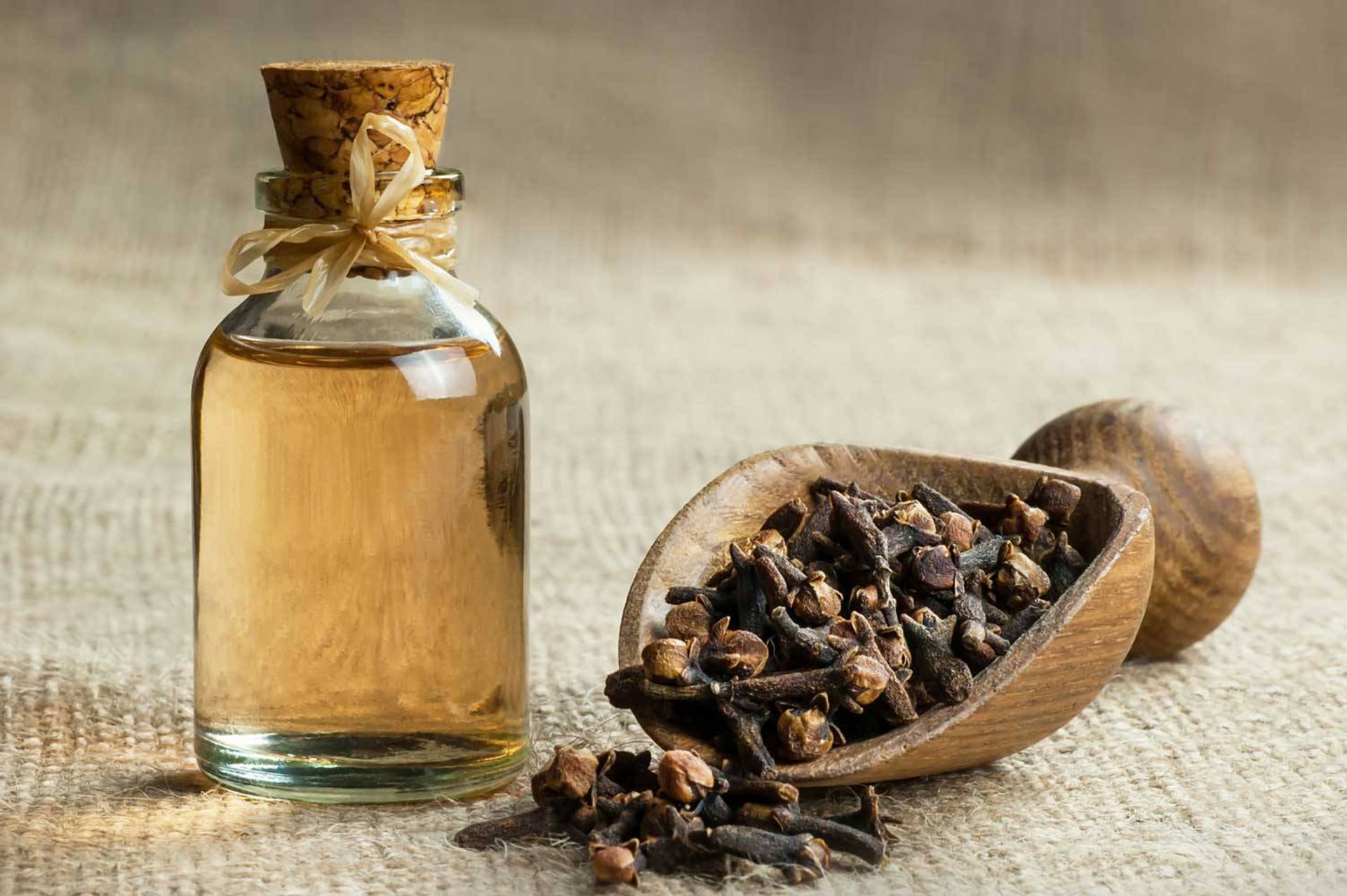 روغن میخک