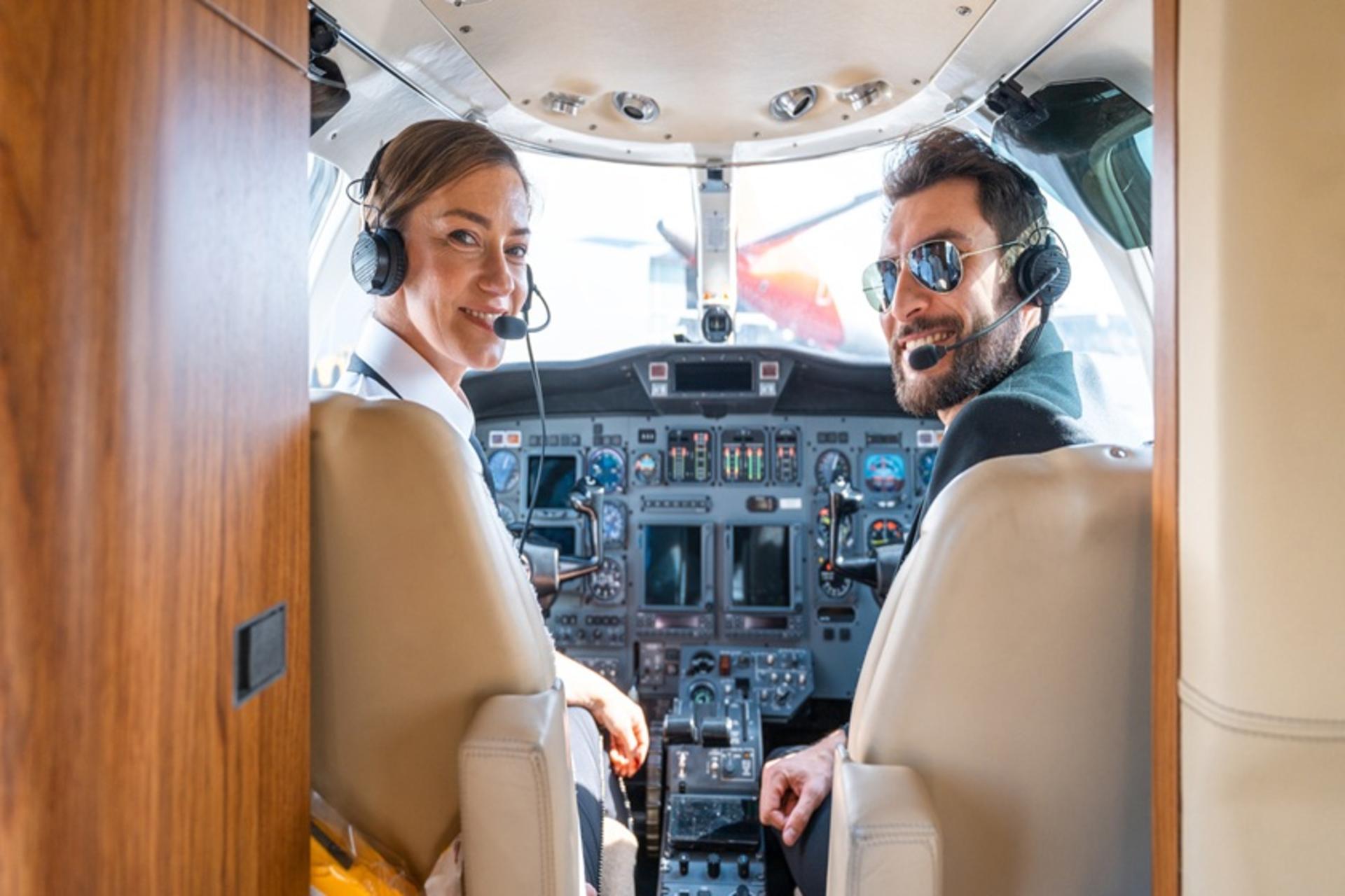 کابین خلبان هواپیما