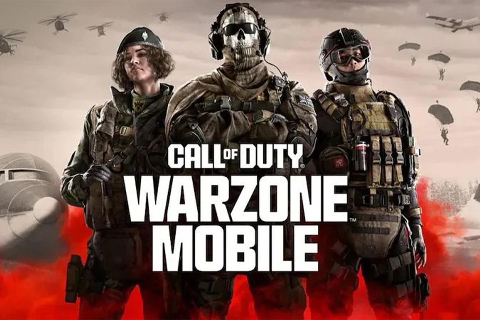 مرجع متخصصين ايران لوگوي Call Of Duty Warzone Mobile جلوي سه سرباز با لباس‌ و نقاب مختلف ايستاده