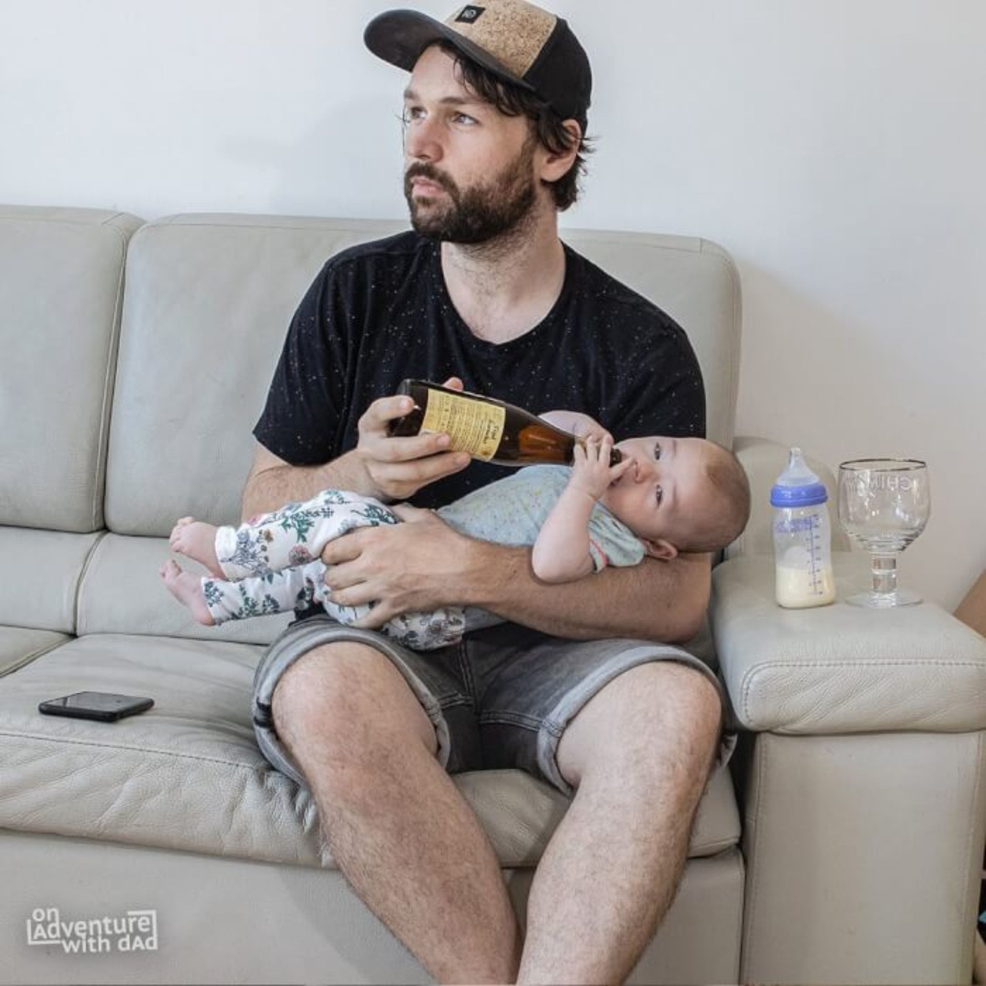 شیر دادن پدر به نوزاد