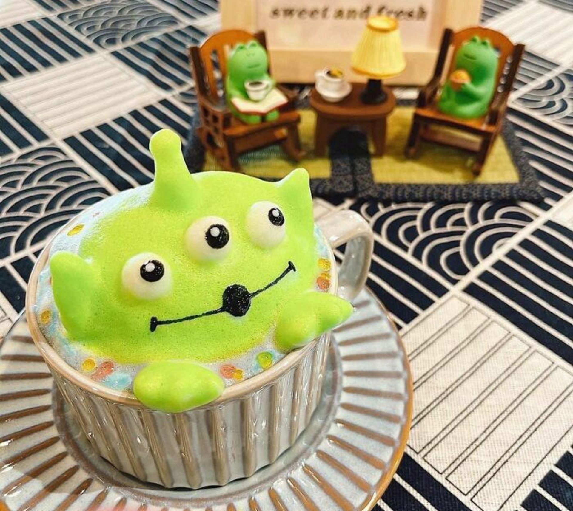 لاته آرت سه بعدی هیولا سبز