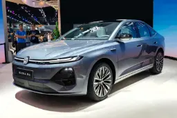 خودرو برقی فولکس‌واگن (Volkswagen) مدل ID. ERA SS با رنگ آبی متالیک