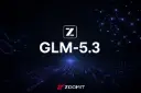 لوگوی GLM-5.3 روی پس‌زمینه شبکه عصبی و داده‌های دیجیتال