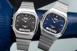 ساعت‌های دیجیتال کاسیو (Casio) مدل AQ-240E با صفحه مشکی و آبی