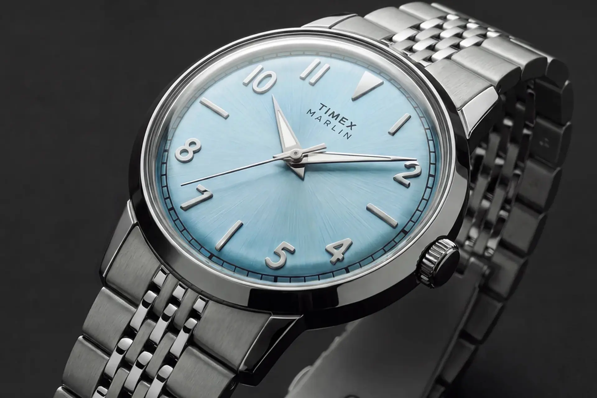 ساعت ماریلین کوارتز (Timex Marlin Quartz) با صفحه آبی روشن و بند استیل