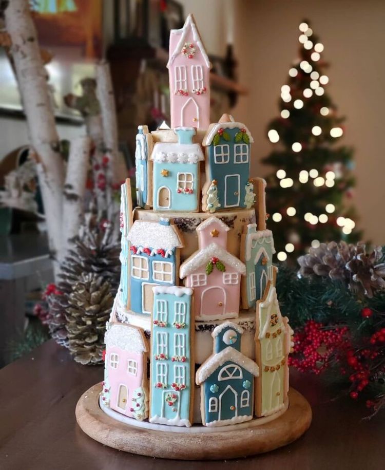 کیک خانه طبقاتی کریسمس