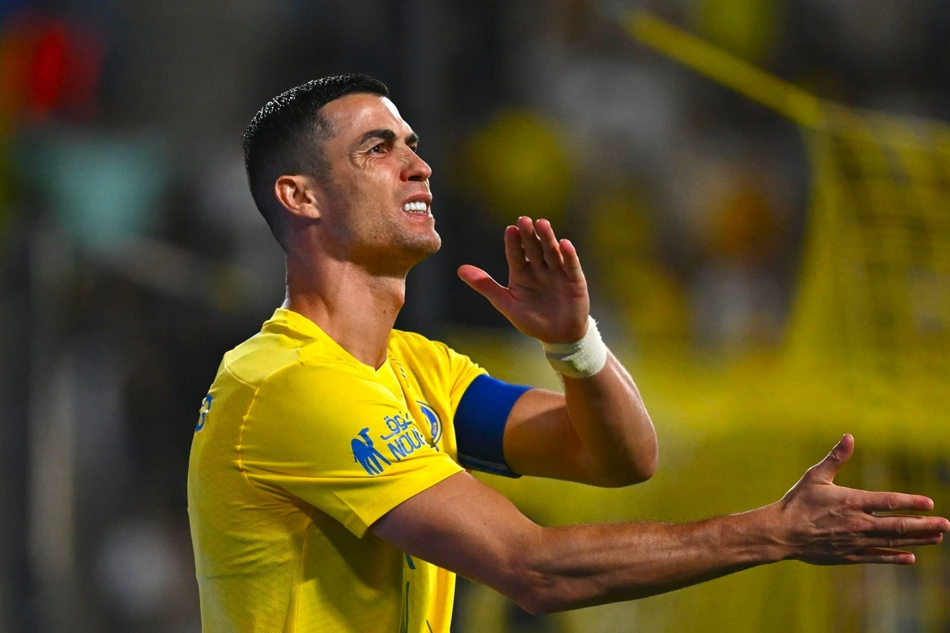 حسرت کریستیانو رونالدو با لباس زرد تیم النصر عربستان