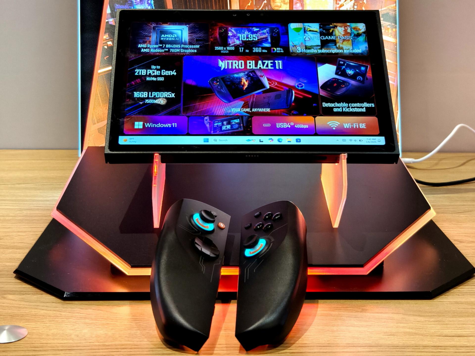 کنسول ایسر Nitro Blaze 11 با کنترلرهای جدا