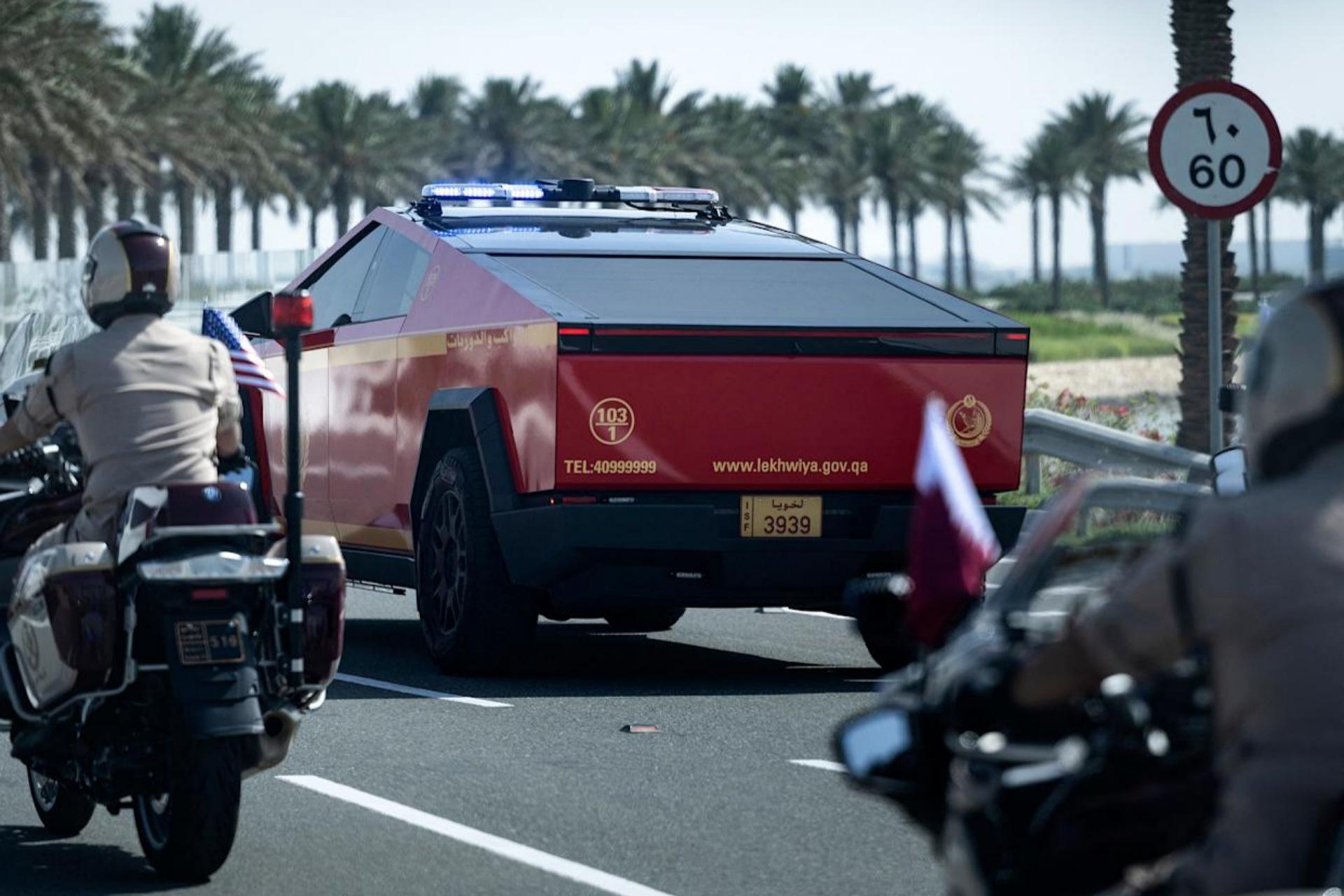 خودرو سایبرتراک درحال اسکورت ترامپ در قطر