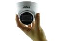 دوربین نظارتی داهوا Dahua DH-HAC-HDW1200TRQP-A در دست