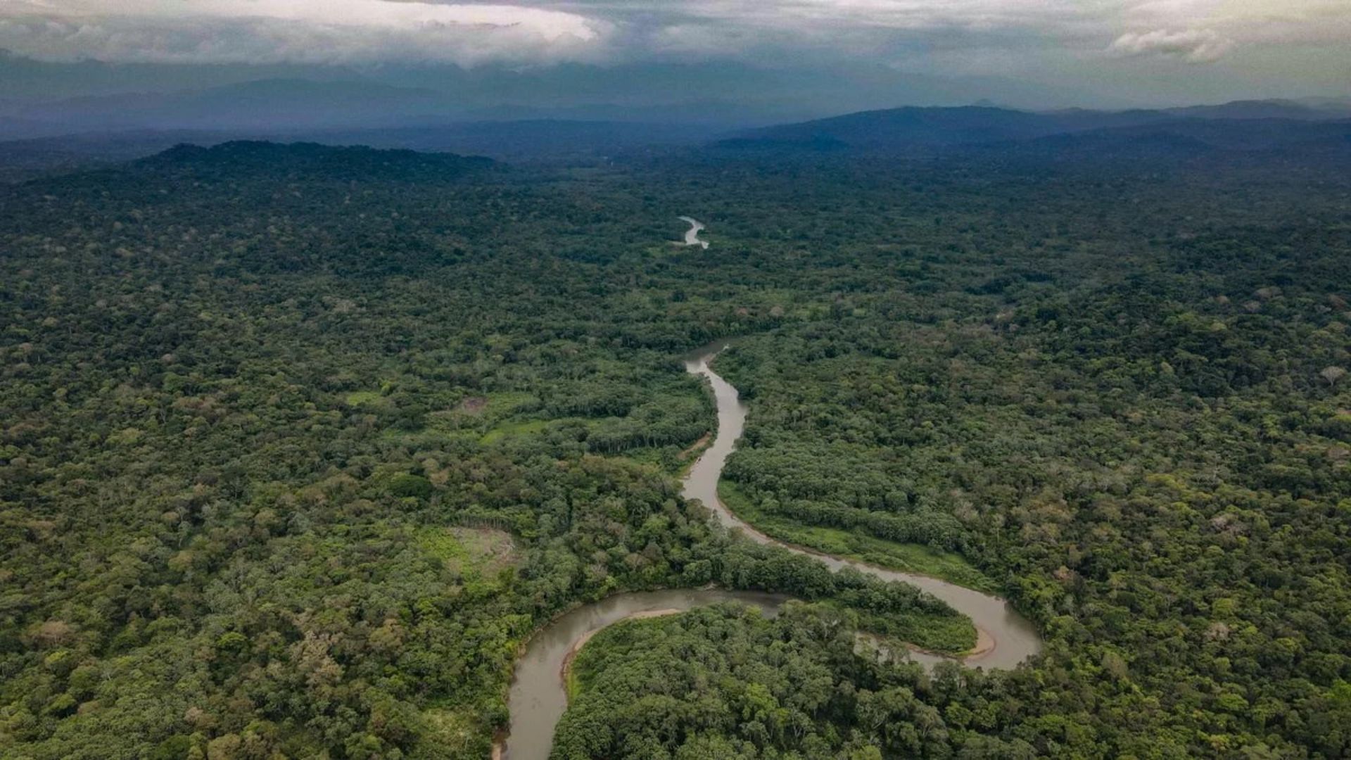 شکاف دارین از نمای بالا