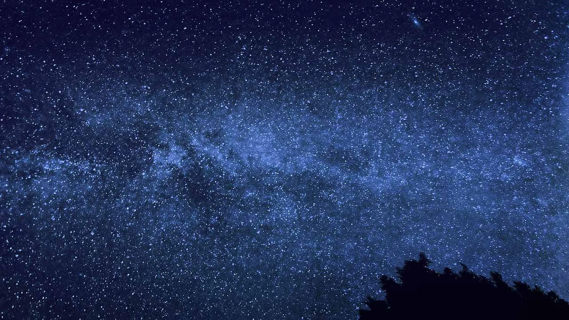 ستاره‌ها در آسمان تاریک شب