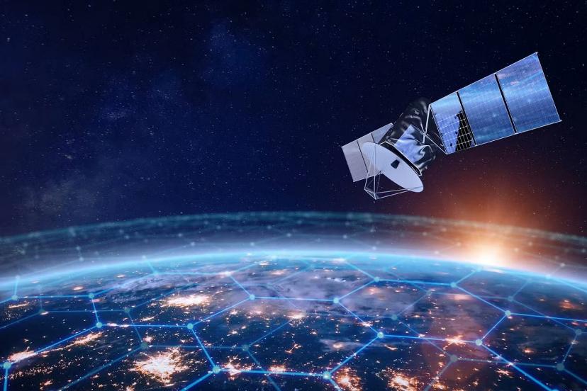 تصویرسازی دیتاسنتر در فضا