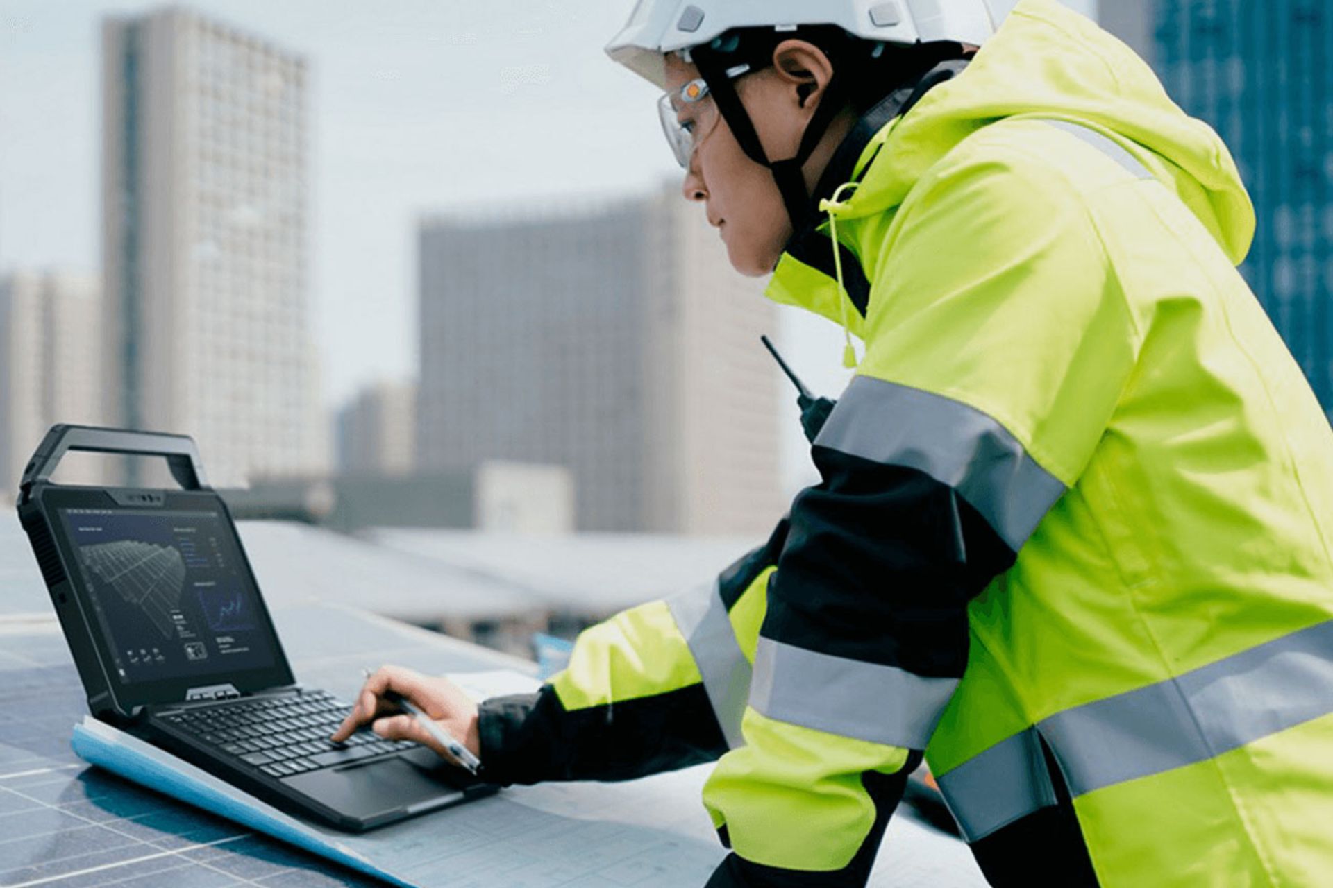 تبلت مقاوم دل Latitude 7030 دست مهندس