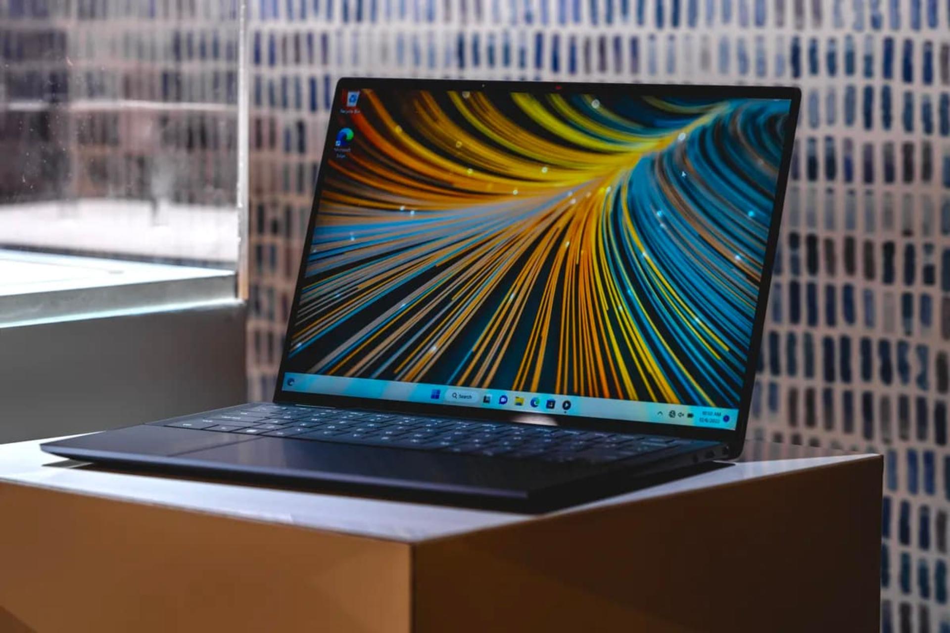 لپ تاپ دل Dell Latitude 9440 2023 از نمای جلو