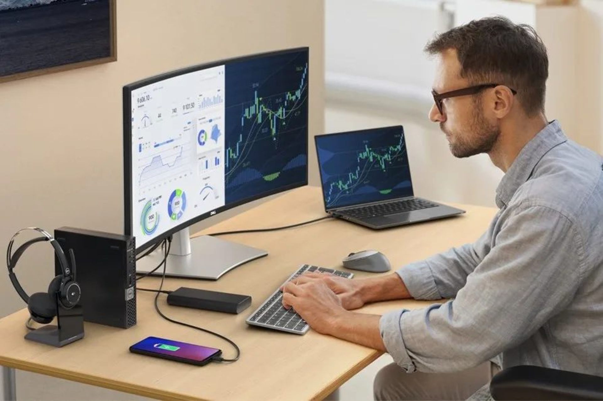 مانیتور خمیده Dell Ultrasharp Curved