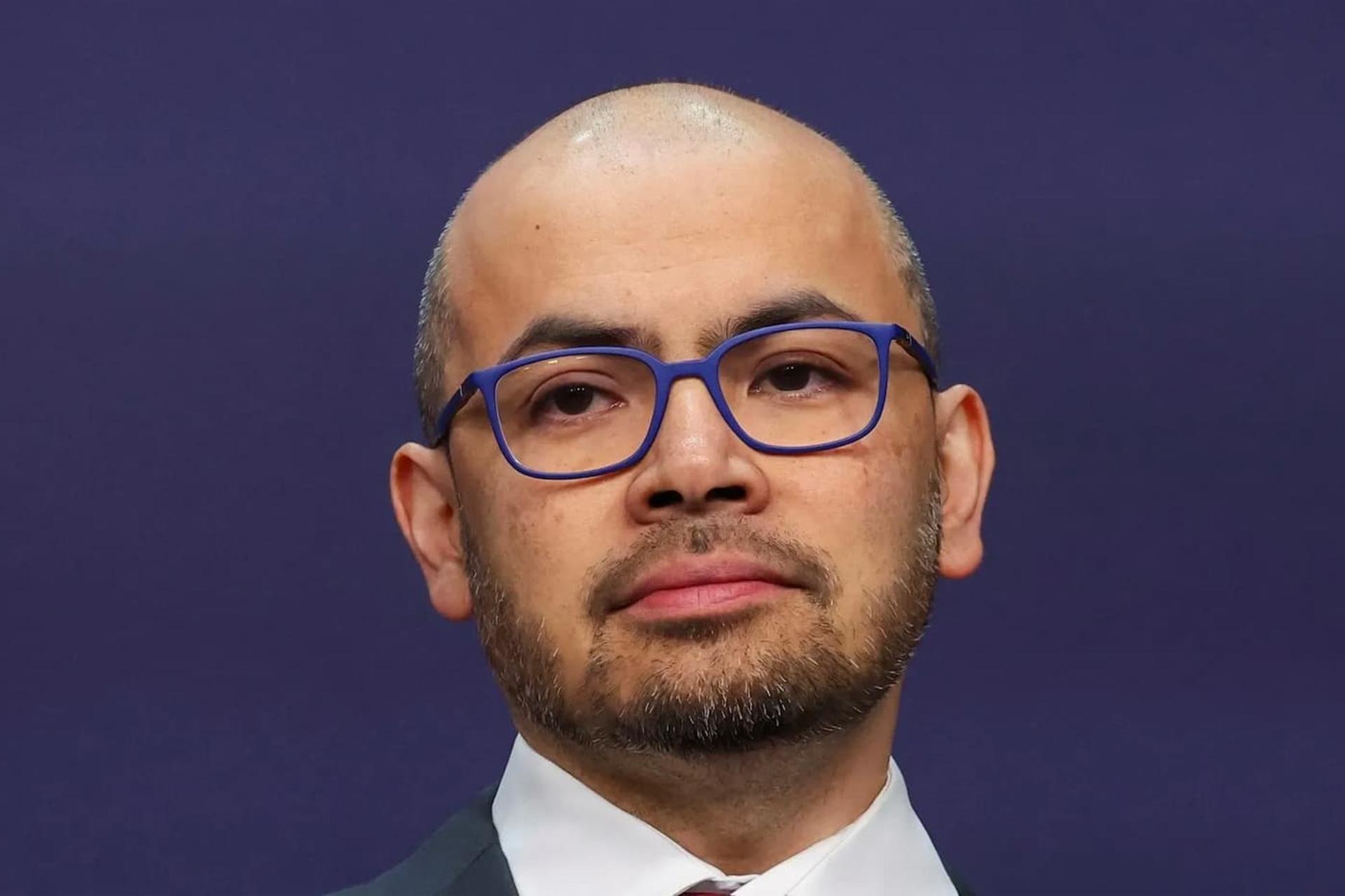 چهره دمیس هاسابیس / Demis Hassabis مدیرعامل گوگل دیپ مایند با عینک