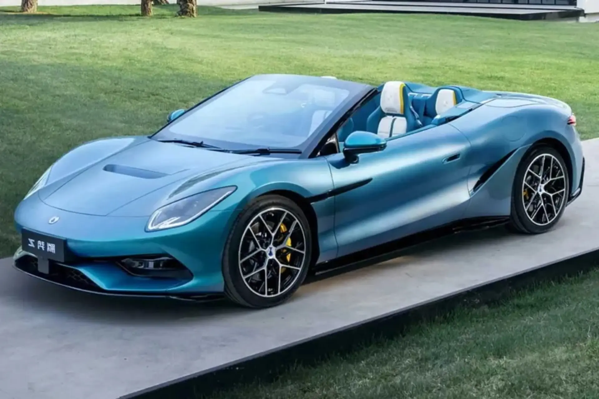 BYD denza Z convertible 