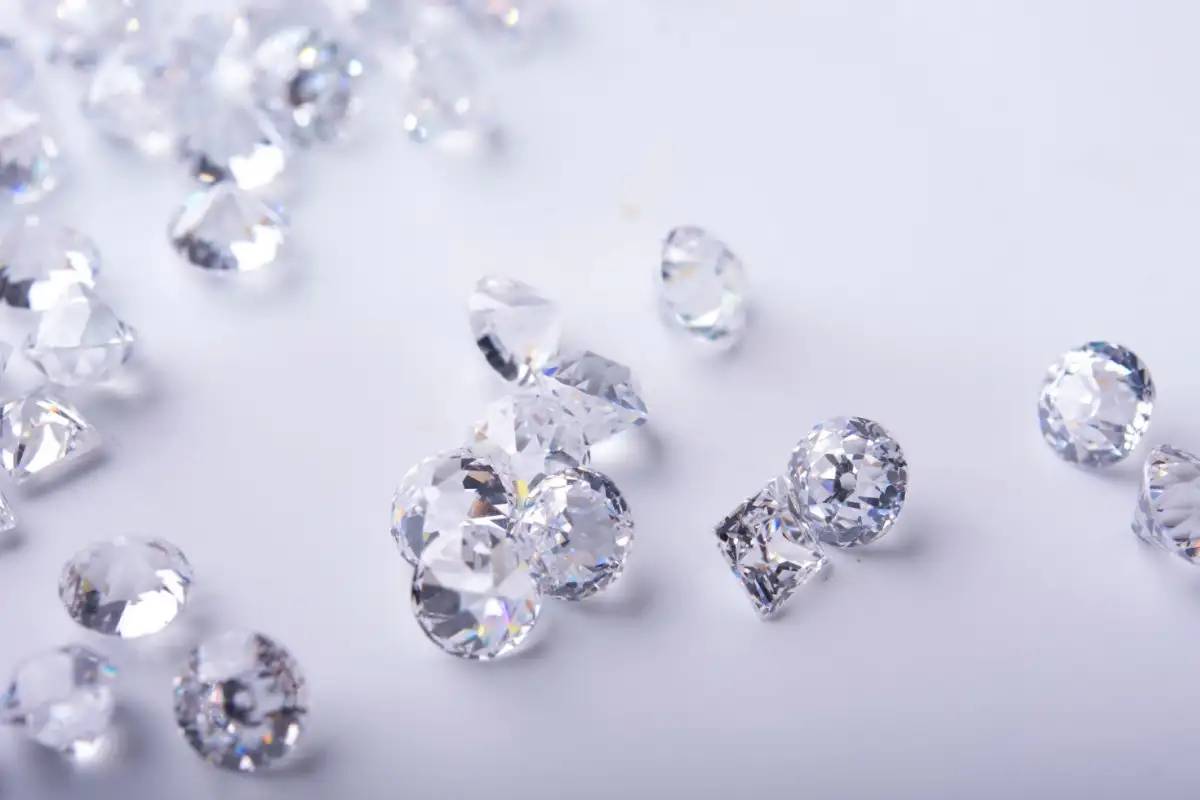 میلیاردها سال را فراموش کنید: دانشمندان در عرض ۱۵۰ دقیقه الماس ساختند